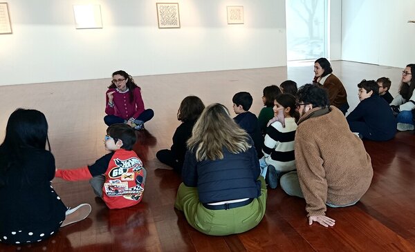 Oficina de familias na Galeria Municipal