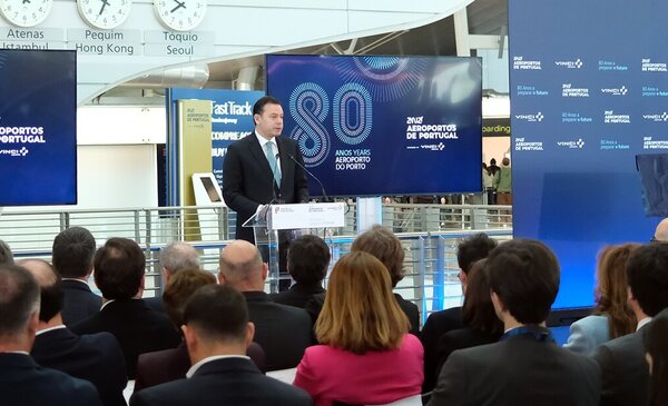 Aeroporto do Porto assinala 80 anos