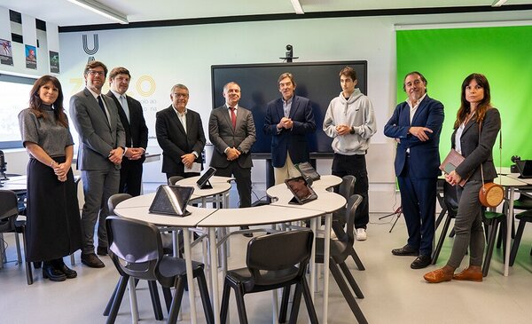 Centros Tecnologicos Especializados reforcam ensino inovador