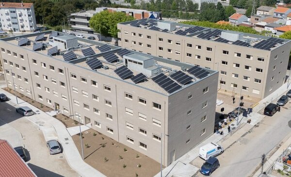 Inauguracao do Conjunto Habitacional Teixeira de Melo