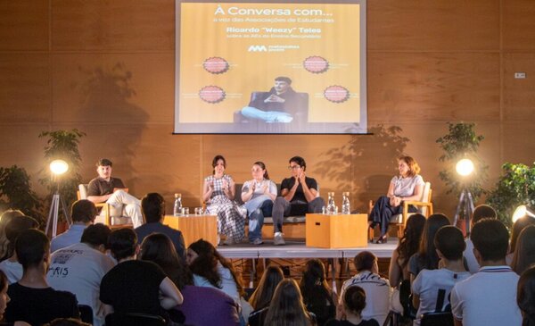 Jovens debatem participacao civica