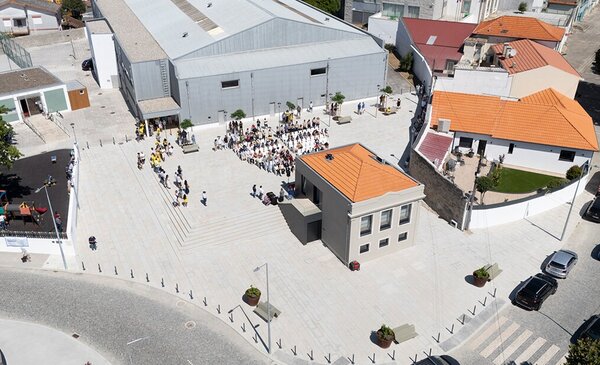 Santa Cruz do Bispo ganha nova praca