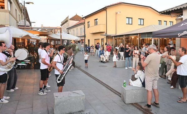CoimBrass Band animou Angeiras
