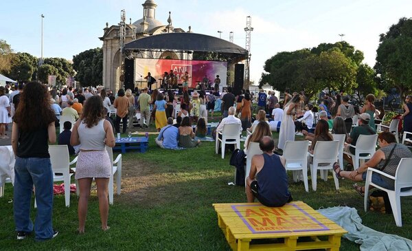 ECO e Curcumbia animaram o Jardim do Senhor do Padrao