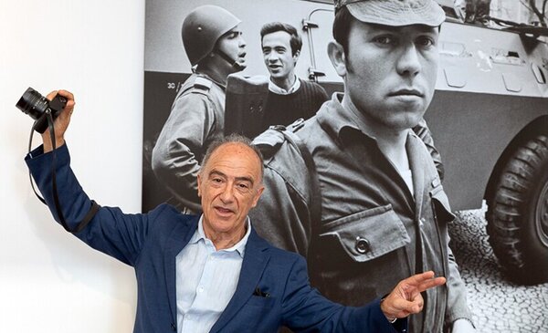 “25 de abril de 1974, quinta-feira”