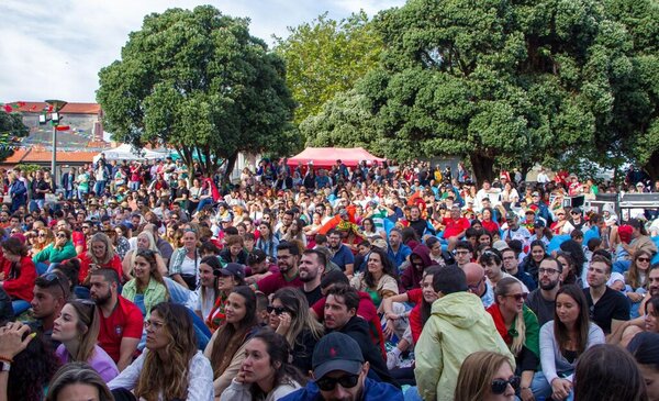 Ecra Gigante e Arraial de S. Joao