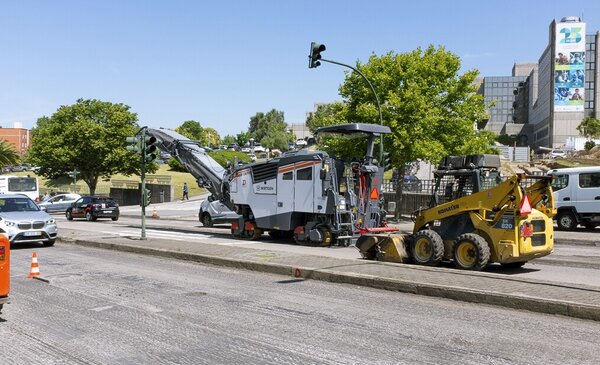 Obra na Rua Dr. Eduardo Torres