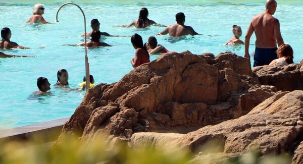 dest_fitness_piscina_mares