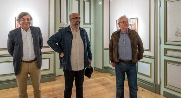 dest_not_expo_deus_nasce