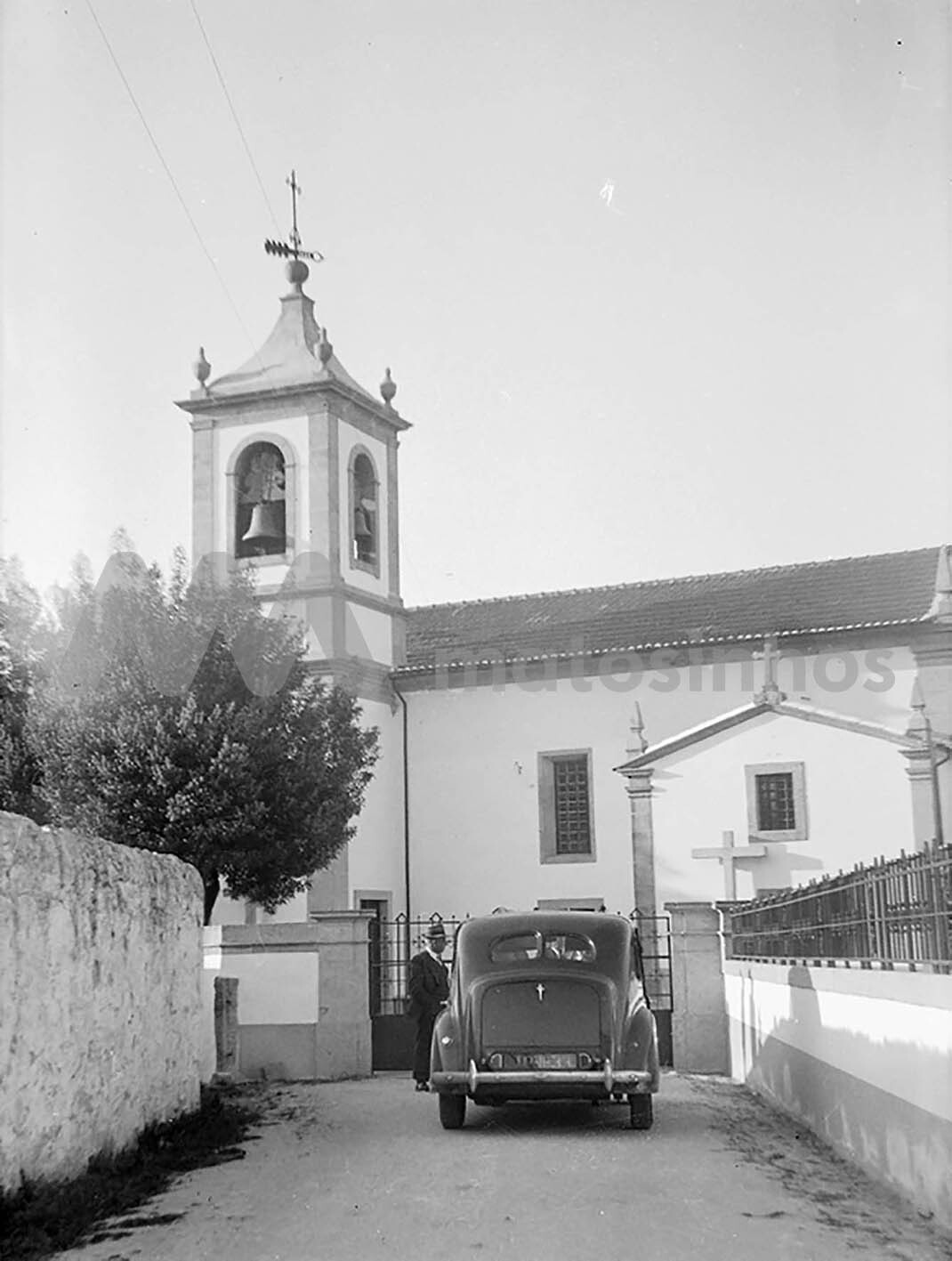 Igreja de Cust&oacute;ias