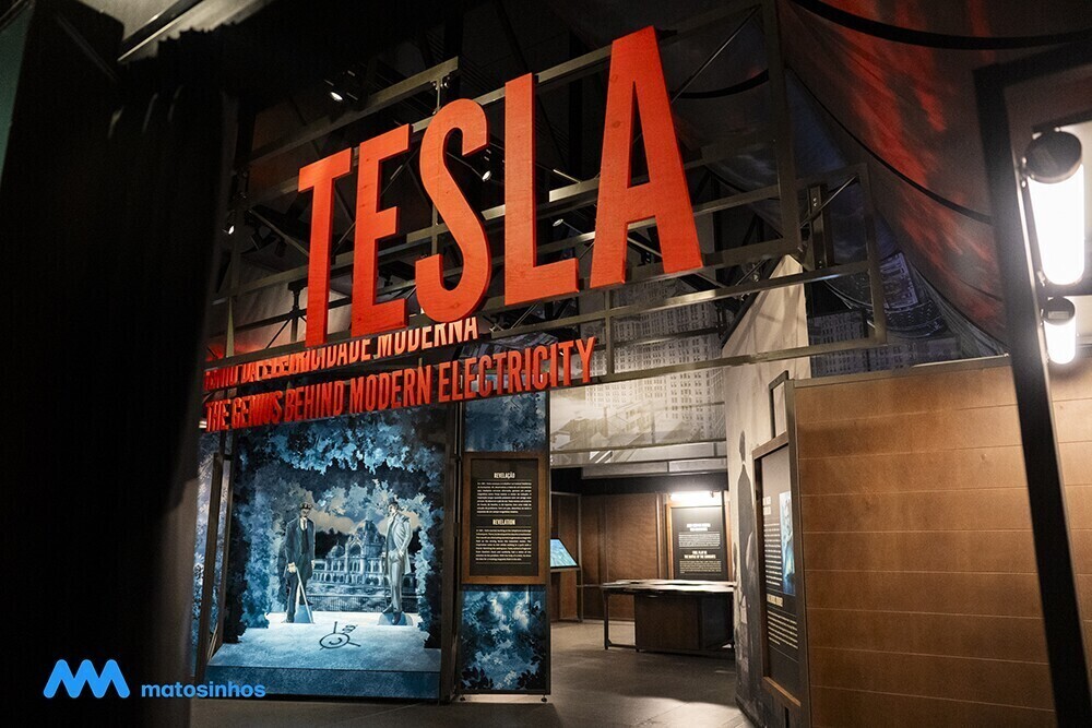 not_expo_tesla__2__1_2500_2500